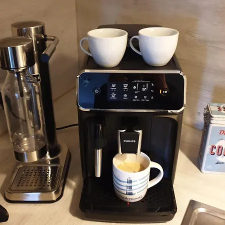 Gemuetlich U. Modern, Balkon,pp,strand,delongi,heimkino! Apartment Gluecksburg