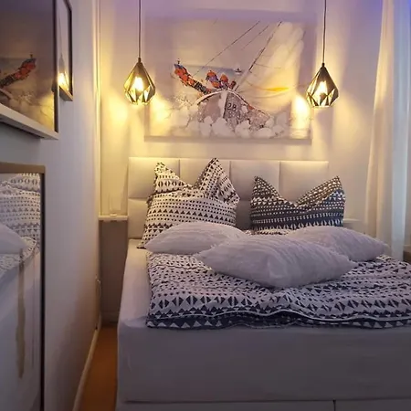 Apartment Gemuetlich U. Modern, Balkon,pp,strand,delongi,heimkino! *