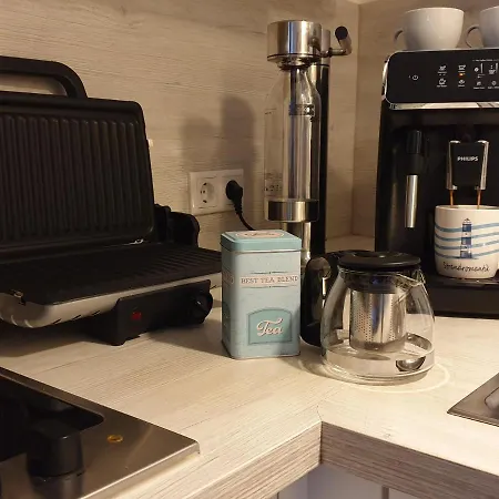 Apartment Gemuetlich U. Modern, Balkon,pp,strand,delongi,heimkino!